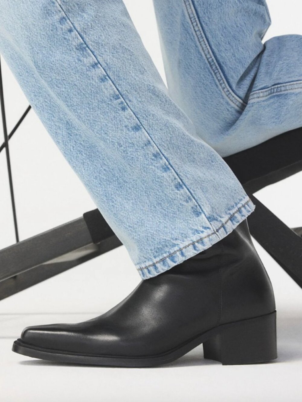 Aldo Black Leather Ankle Boot in Size 10